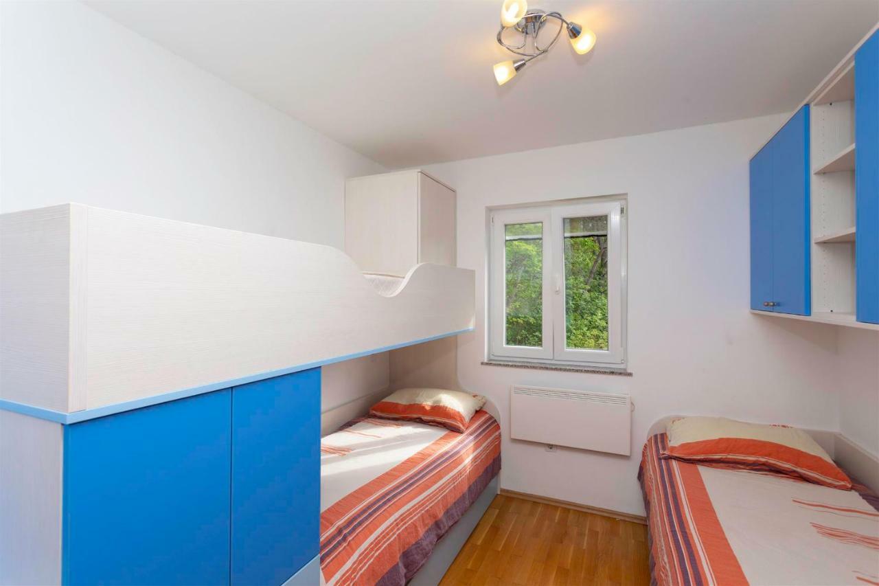 Seafront Apartment Soline With Seaview מראה חיצוני תמונה