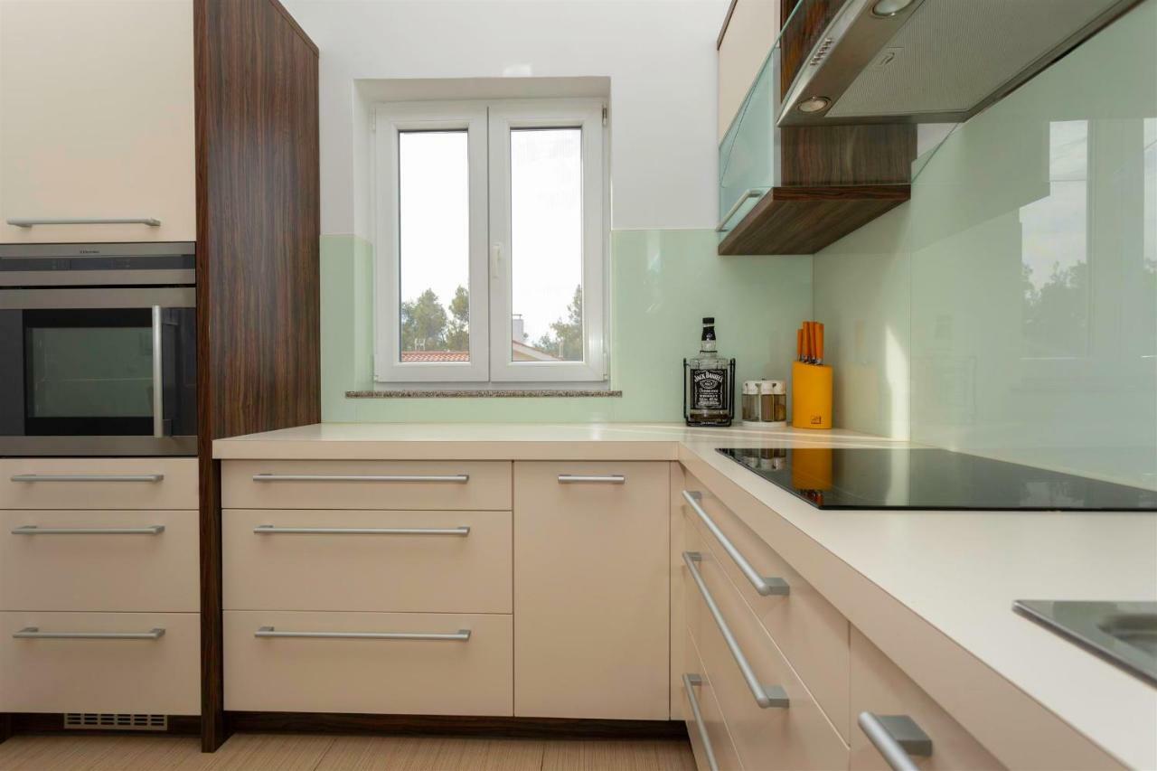 Seafront Apartment Soline With Seaview מראה חיצוני תמונה