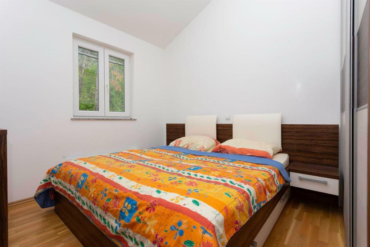 Seafront Apartment Soline With Seaview מראה חיצוני תמונה
